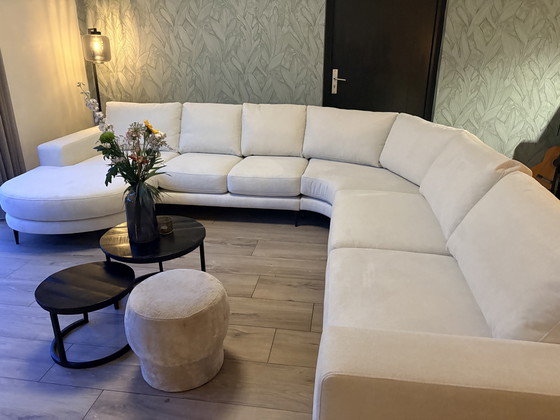 Image 1 of NIEUW! Ruime off-white bank met ronde details