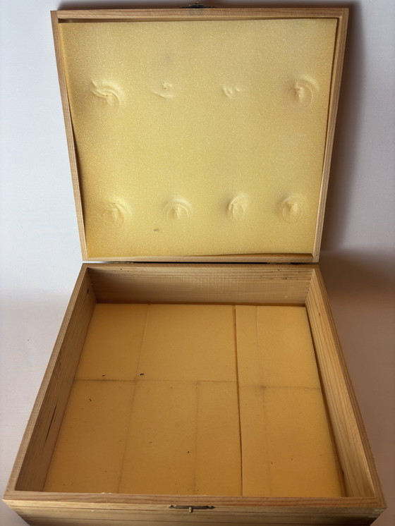 Image 1 of Jubiläumsset 1970 – 12 Gläser in einer luxuriösen Holzbox – vergoldet