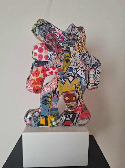 Cane iconico in collage – beeldhouwkunst, Other