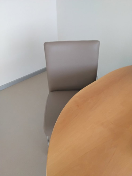 Image 1 of 4 sedie da pranzo Punto. Rivestimento Toledo in pelle e base in acciaio inossidabile.