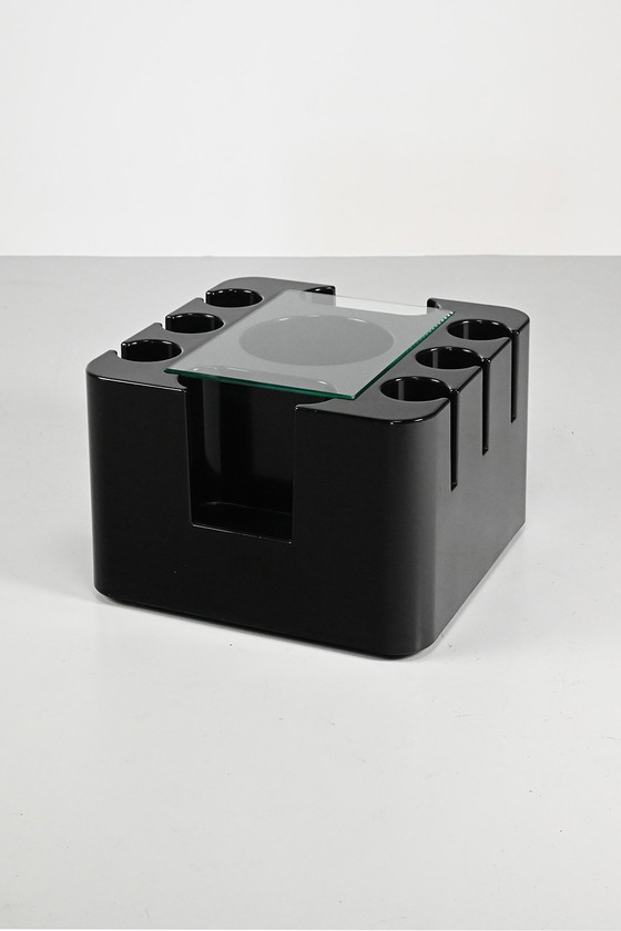 Image 1 of Artemide ‘Bacco’ tafeltje