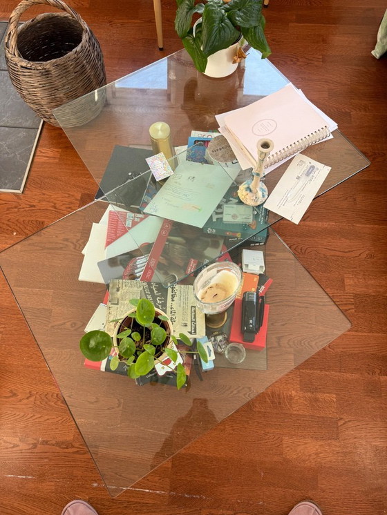 Image 1 of Mesa de cristal Ronald Schmitt