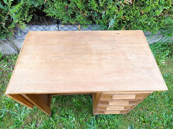 Image 1 of Bureau en chêne massif ancien