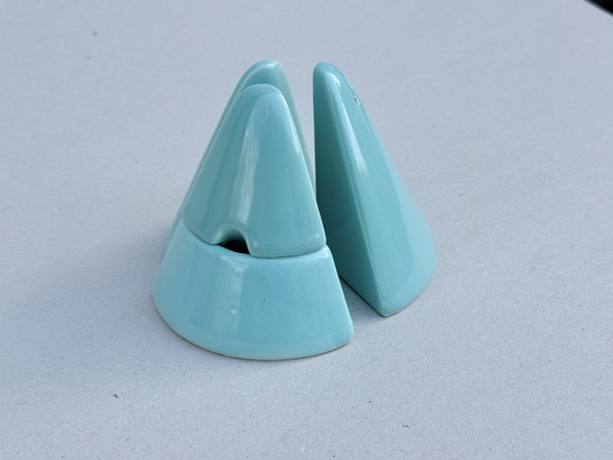 Magnifique Ensemble Salière et Poivrière Design Vintage (3 pièces) – Années 60 – Accessoires de table, Ceramic (photo 3 of 7)