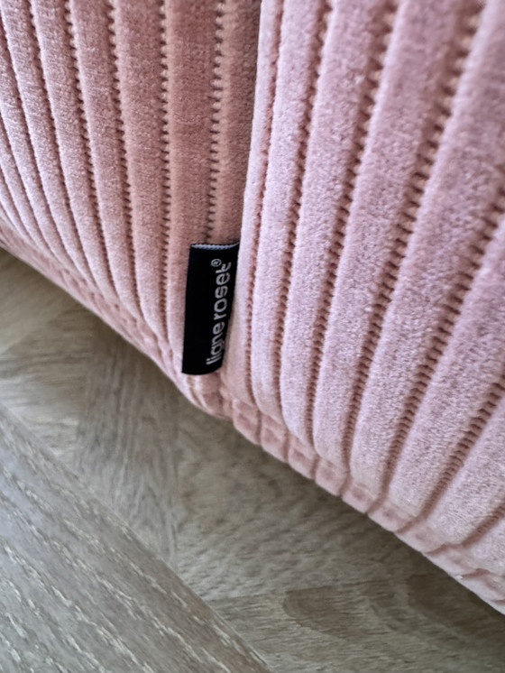Image 1 of Ligne Roset TOGO hoekelement roze ribstof