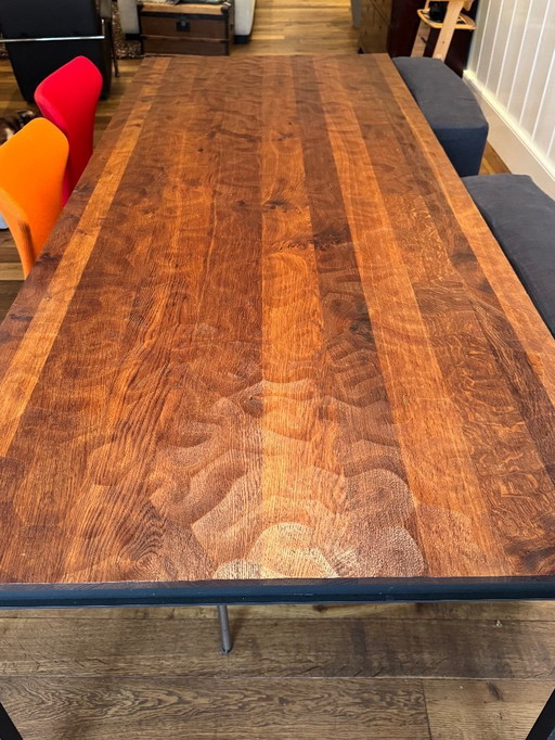 Linteloo High Tide dining table