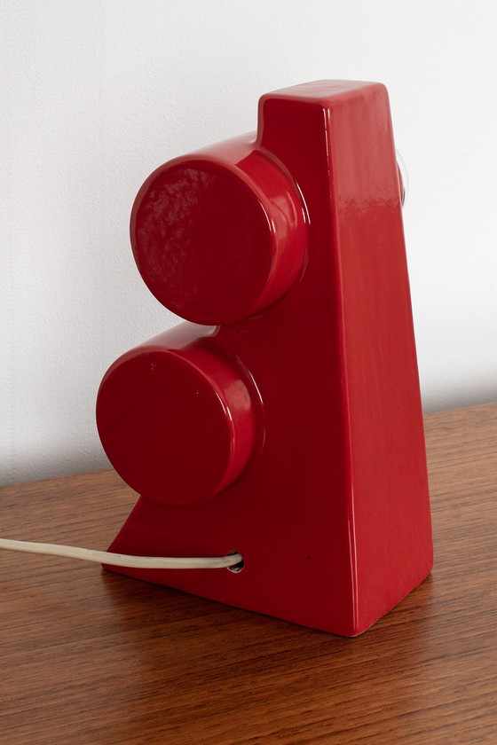 Image 1 of Lampe de table en céramique rouge