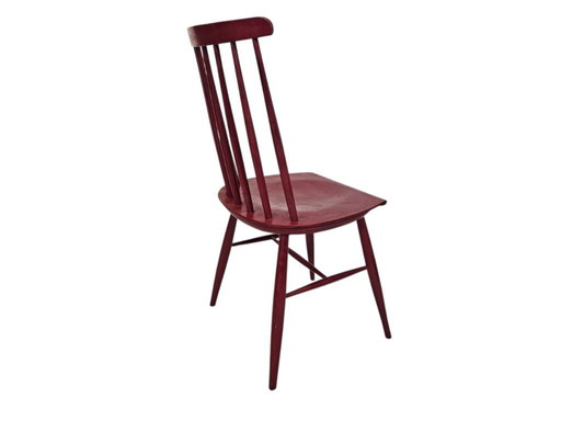 Vintage – Ilmari Tapiovaara-Stil – Burgunderrot – Esszimmerstuhl – Finnland – 60er Jahre