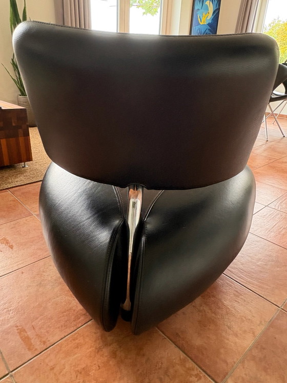 Fauteuil Leolux Pallone avec pouf assorti – cuir (photo 7 of 7)
