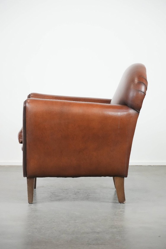 Image 1 of Schapenleren Art Deco design armchair met tijdloze en warme kleuren