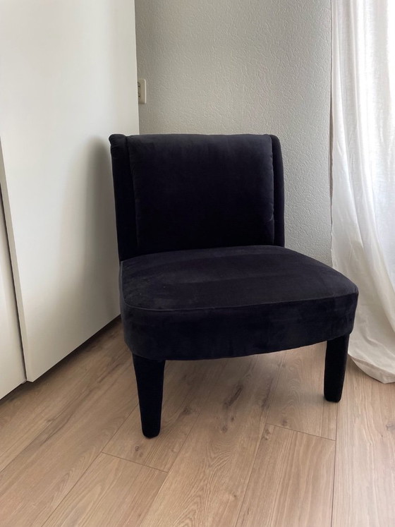 Image 1 of Scandi design armchair in pink or black velvet