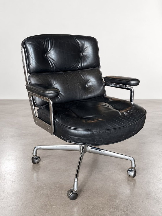 Charles & Ray Eames Lobby chair – Herman Miller, Sillas giratorias, Cuero (photo 2 of 6)