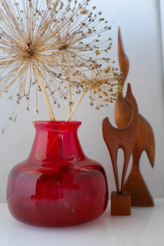 Image 1 of Red glass vase by Erik Höglund for Bodafors, 1960s