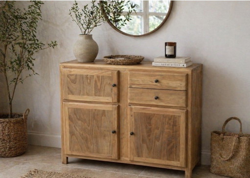 Vintage wooden sideboard/buffet/chest