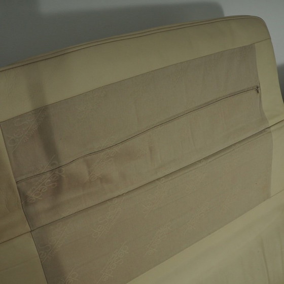 Image 1 of De Sede DS-2011 crèmekleurige leren bank