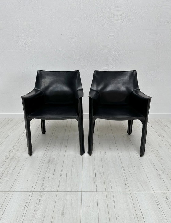 Image 1 of Ensemble de 2 fauteuils de salle à manger vintage en cuir CAB 413, conçus par Mario Bellini pour Cassina, design italien, années