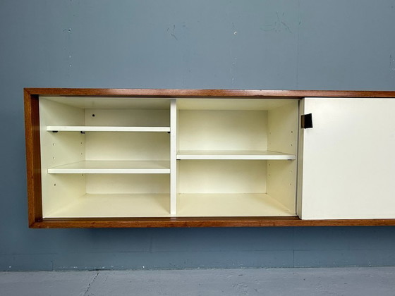 Image 1 of Florence Knoll für Knoll, Hängeschrank aus Walnussholz, Modell 123 W-1, 1947
