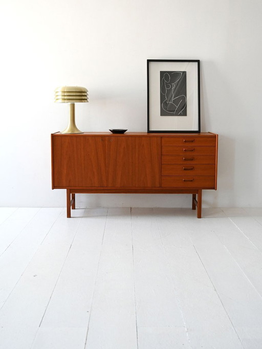 Scandinavisch teakhouten dressoir met gebeeldhouwde laden, jaren 50/60