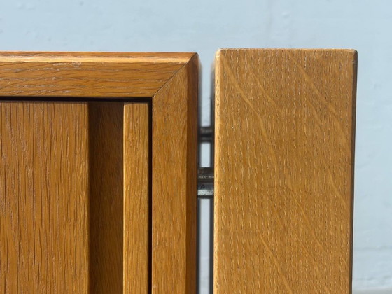 Houten dressoir uit het midden van de 20e eeuw met schuifdeuren – jaren 60 – Wood (photo 6 of 11)