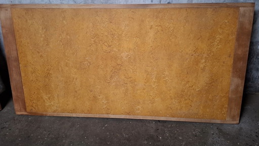 Beech dining table with inlaid sunny marmoleum: Richard Hutten