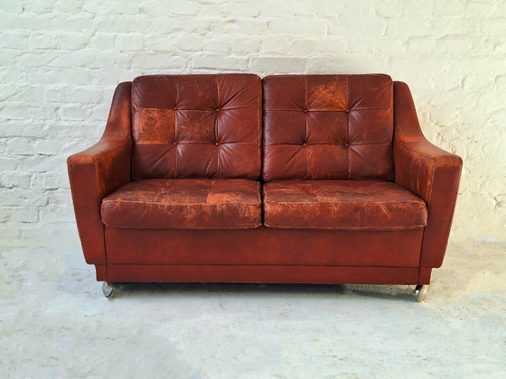 Mid Century Patchwork Tufted Patiniertes Ledersofa, 1960er Jahre – 2 Sitzer Sofas (photo 2 of 6)
