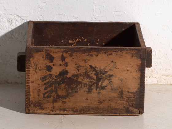 Antica Misura per Grano Dou in Legno di Olmo, Cina, c. 1900, Oggetti decorativi, Ferro, Nero, Rustic (foto 10 di 10)