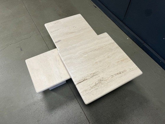 Image 1 of Tables gigognes ou tables d'appoint vintage en travertin, années 1970