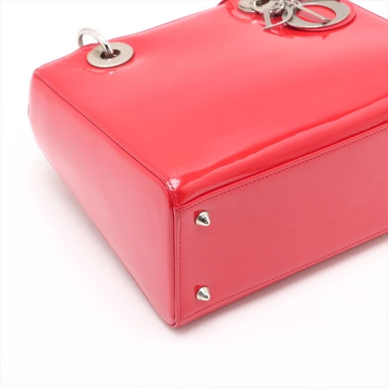 Lady Dior Mediana roja de charol – Christian Dior, Bolsos de mano, Cuero (photo 4 of 15)
