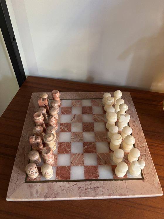 Image 1 of Marmeren schaakspel