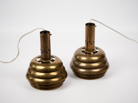 Image 1 of Paire de deux suspensions suédoises vintage attribuées à Hans-Agne Jakobsson
