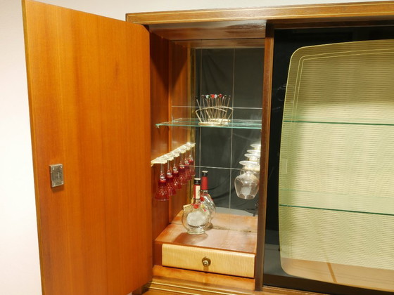 Image 1 of Vintage Wohnzimmerschrank 60er Jahre, Cocktailschrank Hausbar, Vitrine mit Glasschiebetüren, Mid Century Highboard, Deutschland