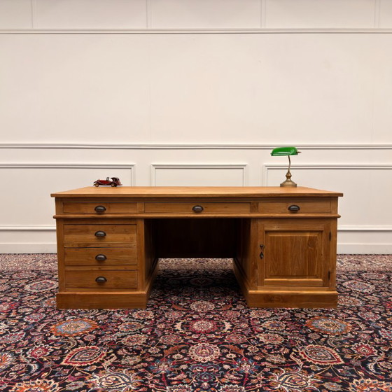 Grand Bureau Anglais Classique avec Panneau Arrière – Bureaux, Métal, Bois (photo 3 of 20)