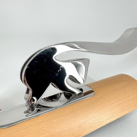 Alessi Scoiattolo Nutcracker – Andrea Branzi, 2010 | Italian Design – Decorative Objects, Metal, Wood (photo 12 of 14)