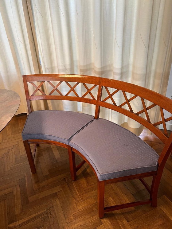 Image 1 of 2 bancs semi-circulaires élégants