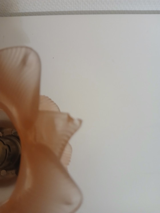 Image 1 of Lampe tulipe ancienne ,hauteur  13cm