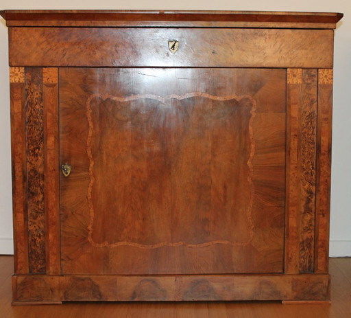 Elegant 19e-eeuws Biedermeier halfkastje – buffetkasten, Wood