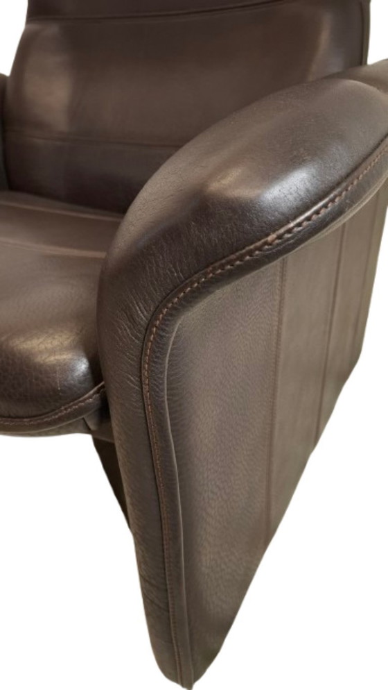 Image 1 of Le fauteuil Sede DS50 avec repose-pieds