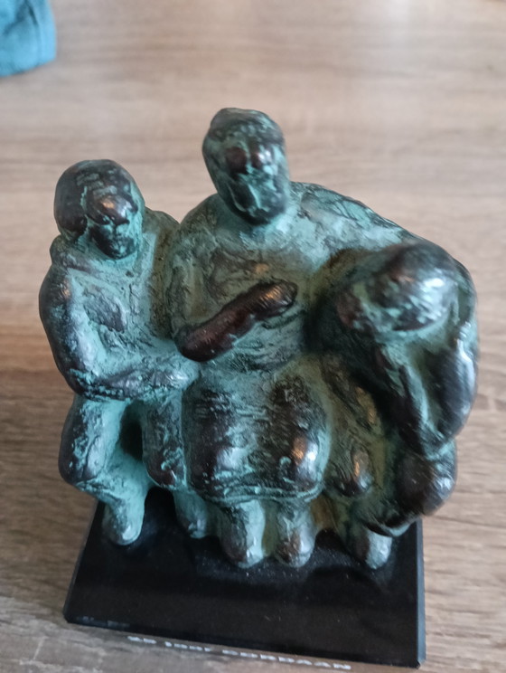 Image 1 of Bronze figurine Karin Beek