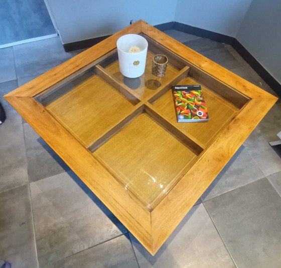 Image 1 of Wunderschöner Couchtisch aus exotischem Holz.