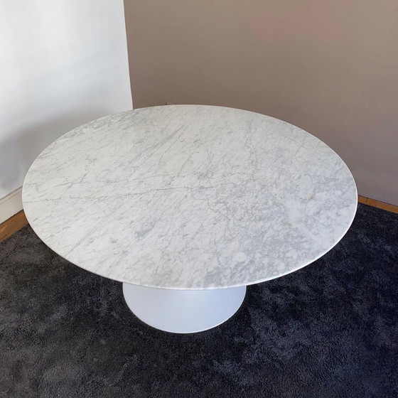 Image 1 of Knoll 140 Marble Table by Eero Saarinen