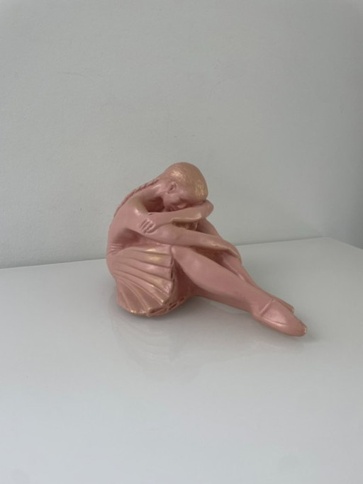 Vintage rosa Balletttänzerin-Statue