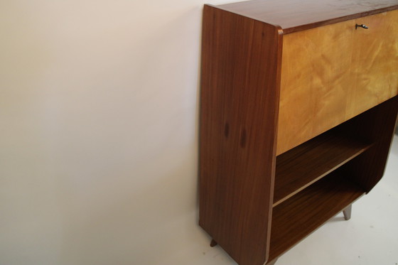 Image 1 of Scrivania vintage in legno - Metà secolo / retrò