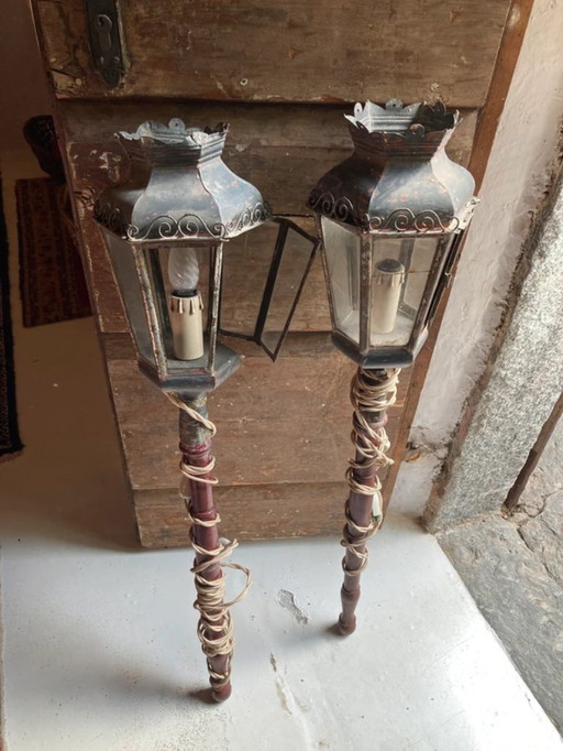 Coppia di antiche lampade da carrozza