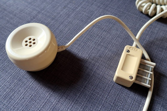 Image 1 of Telefono fisso vintage beige con pulsanti - Eleganza retrò dalla Francia - 2C02