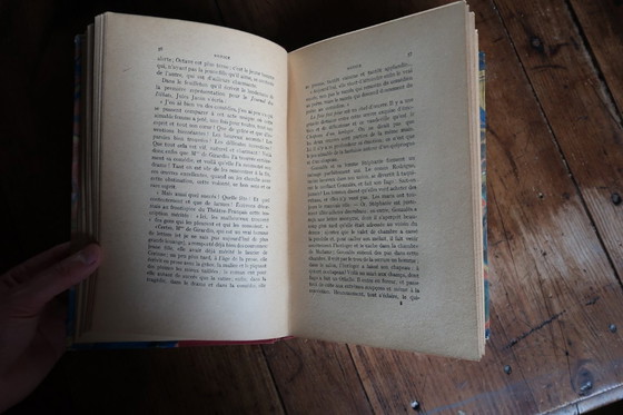 Image 1 of Antikes französisches Buch „La Joie Fait Peur“ von Mme Émile de Girardin, ca. 1920er Jahre – Marmorierter Einband – 2C47