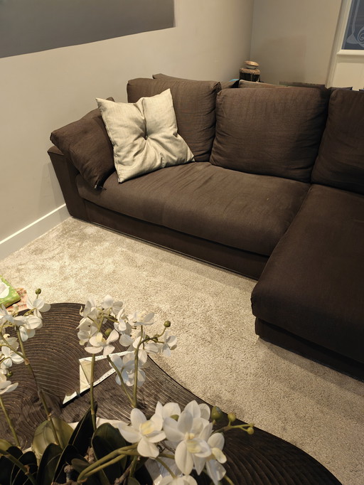 Comfortable 3 seater sofa with double back cushions and island