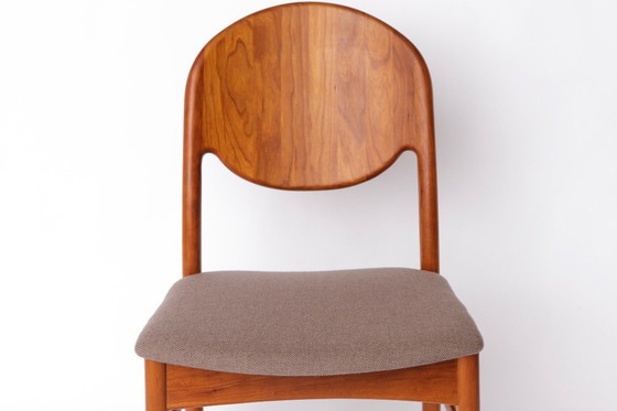 Image 1 of Juego de 6 sillas de comedor danesas de teca - Korup Stolefabrik - 1970s Mid-Century Modern