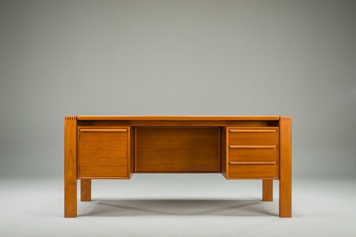  Mid-Century Teak Freestanding Desk from Gv Møbler, 1960s