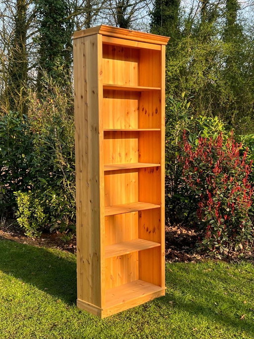 Hohes Kiefernholz-Bücherregal, 223 cm hoch, Notio Living Design