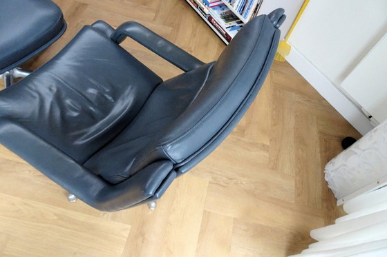 Image 1 of Artifort F140 armchair - newly upholstered, perfect condition